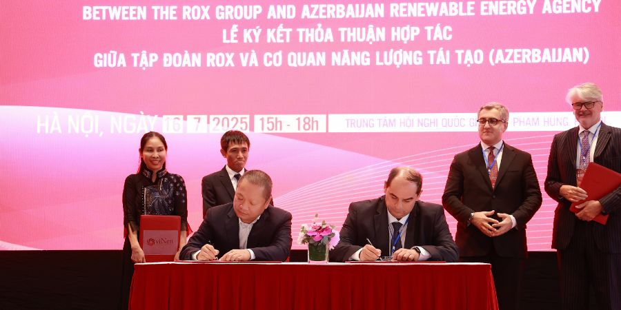 Lễ ký kết hợp tác giữa tập đoàn Rox và cơ quan năng lượng tái tạo Azerbaijan